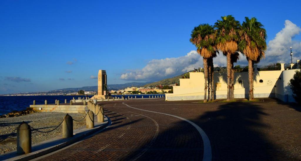 Vista Mare Rooms Reggio di Calabria Eksteriør bilde